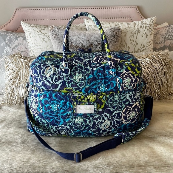 VERA BRADLEY Katalina Blue 2015 Grand Traveler Bag Duffle Green White Floral - Picture 8 of 15